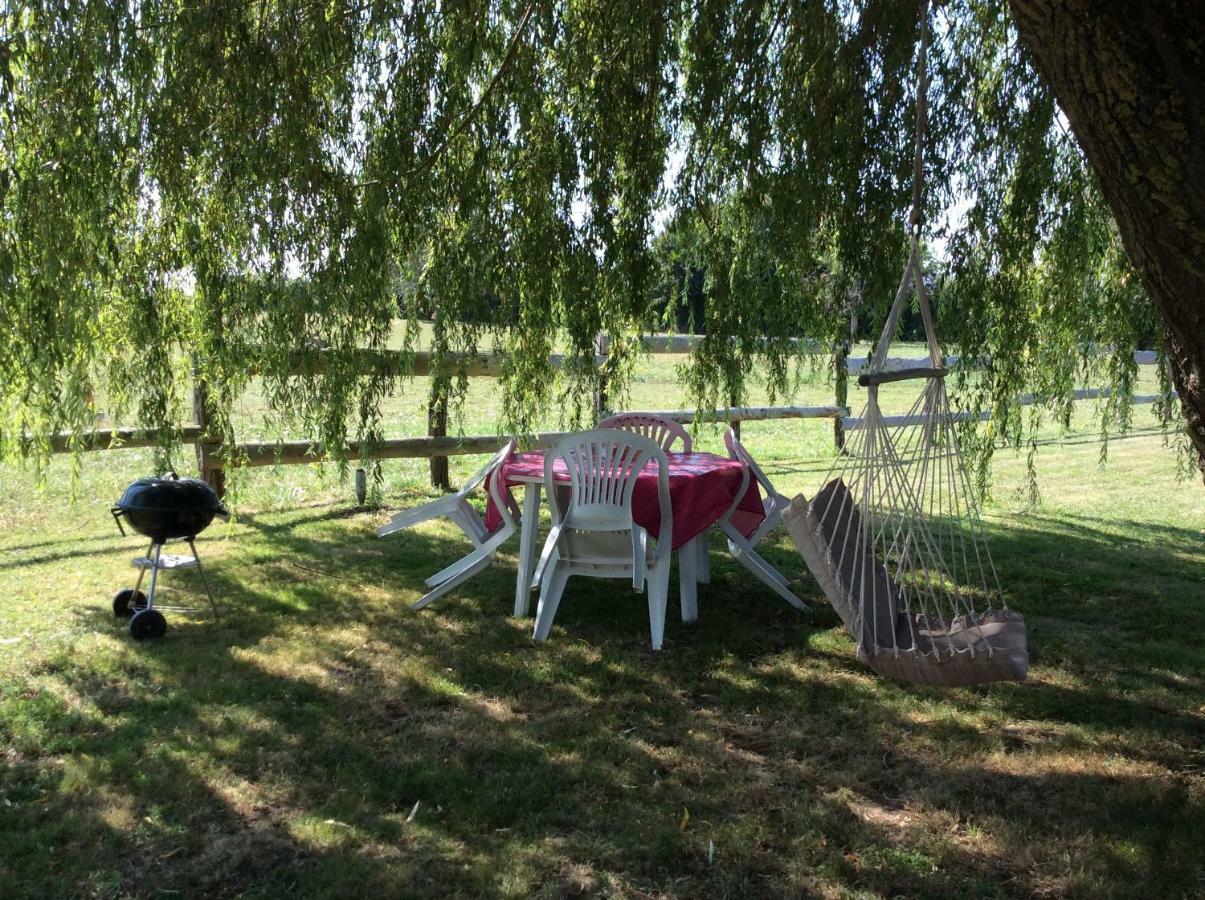 gîte chez xavier Magny-Cours Extérieur photo