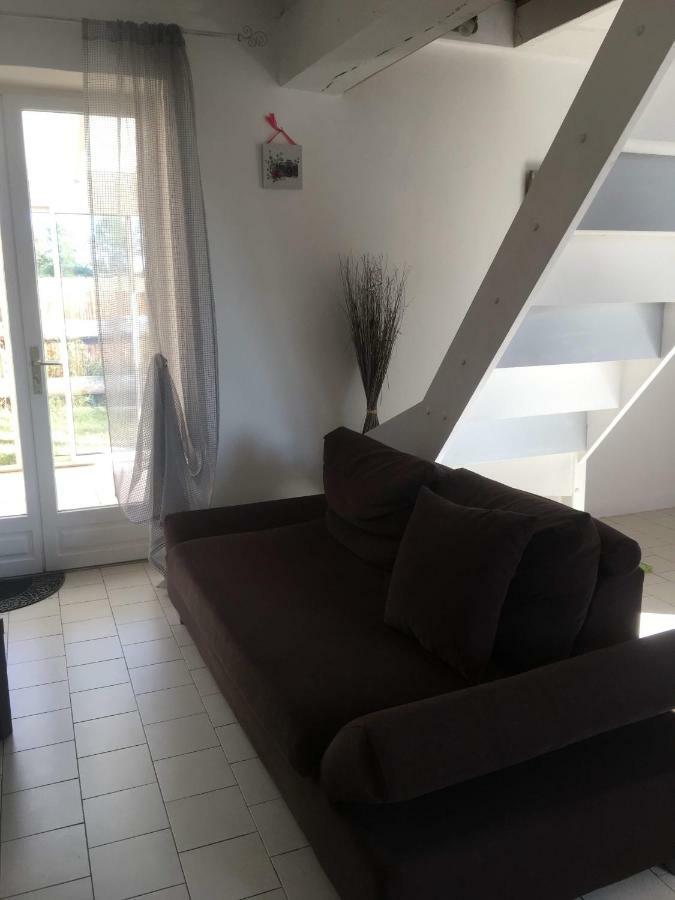 gîte chez xavier Magny-Cours Extérieur photo